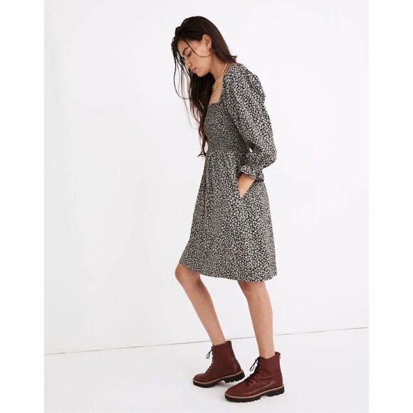 Madewell Lucie Elbow Sleeve Smocked Mini Dress in Parisian Ditsy size S True Bla - Picture 2 of 14